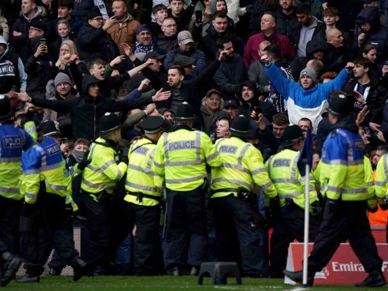 Wolves Fans Fighting WATCH: Fans CLASH and invade pitch during FA Cup fixture between local ...