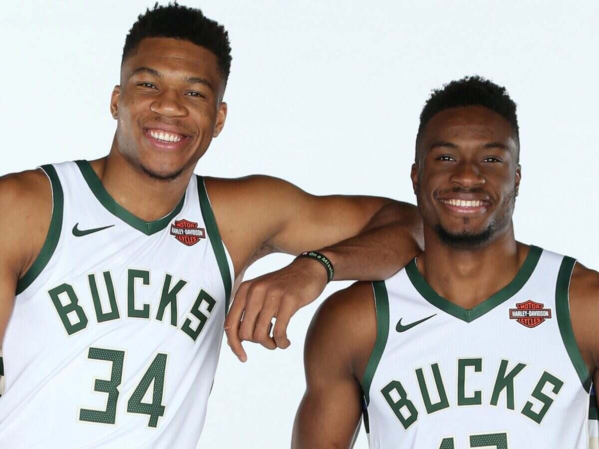 Giannis and Thanasis Antetokounmpo (Via Greek City Times)