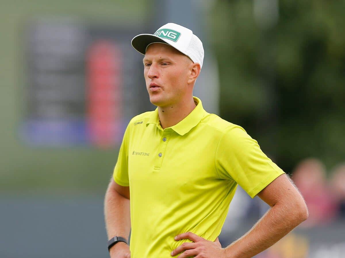 “Load of bollocks” – Fans react as Adrian Meronk gets SLAPPED with $250,000 penalty for slow-play at LIV Golf Jeddah