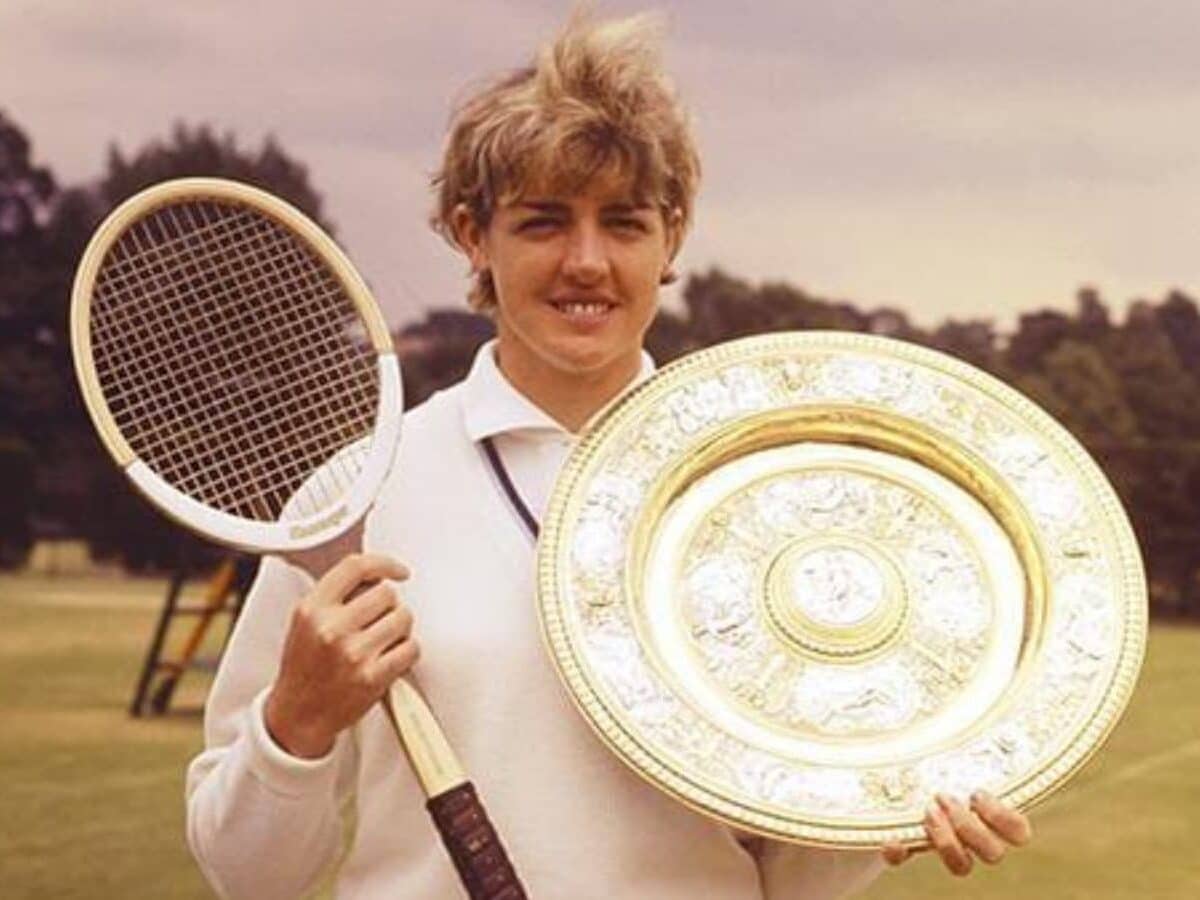 Margaret Court - Top 15 longest winning streaks in Women's Tennis