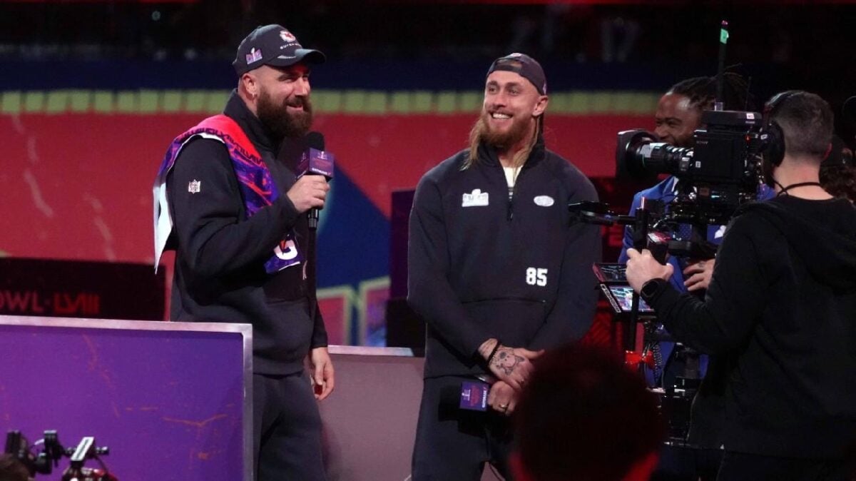 WATCH: Taylor Swift's boyfriend Travis Kelce gets heavily booed by fans ahead of Super Bowl whereas rival TE George Kittle receives a loud reception