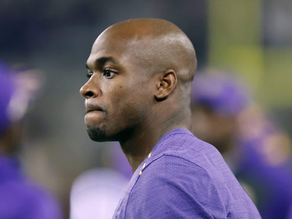 Adrian Peterson finally breaks silence on reports of him selling his NFL trophies in real estate sale in Houston, threatens lawsuit
