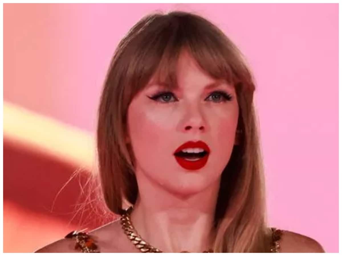 “Globalists are such frauds!” – Taylor Swift faces fans’ wrath for advocating climate change reforms while travelling from Japan to LA in a private jet just to watch boyfriend Travis Kelce at Super Bowl