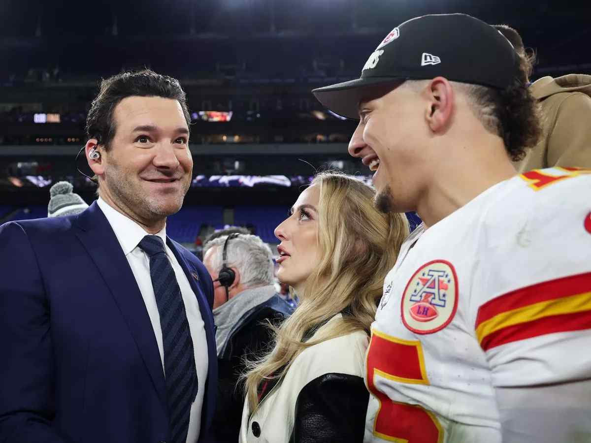 Patrick Mahomes and his wife with Tony Romo