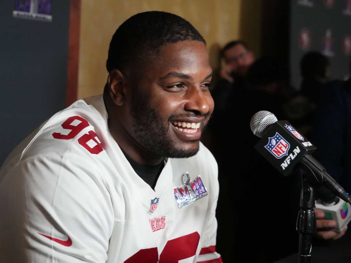 WATCH: 49ers’ Javon Hargrave receives a ‘key to the city’ as his High School in NC retires his number