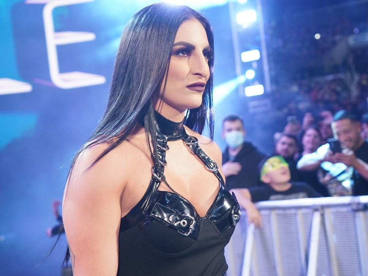 Sonya Deville