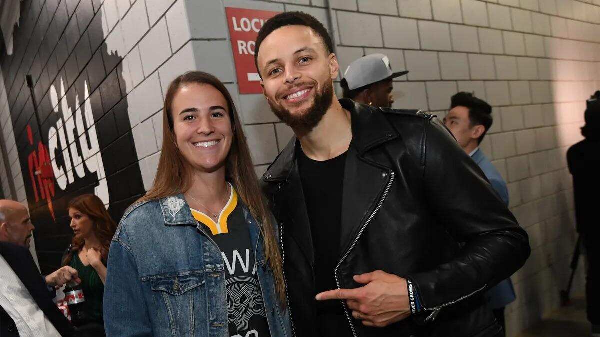 “Giving him high five in the tunnel,” Sabrina Ionescu recalls meeting Steph Curry at age 10 ahead of All-Star three-point contest face off