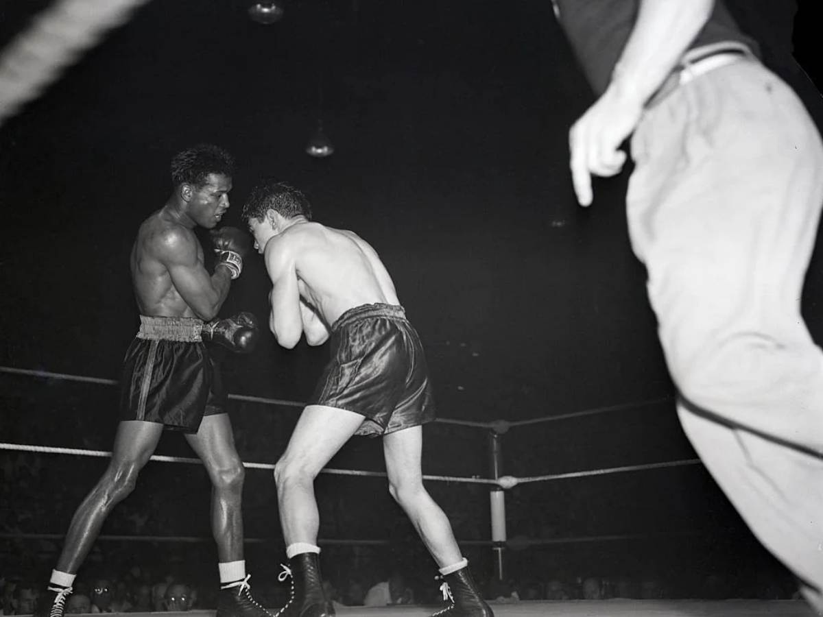 Sugar Ray Robinson vs. Jimmy Doyle