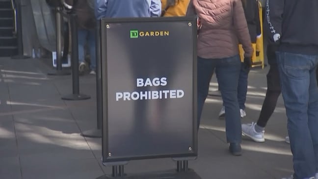 TD Garden’s strict bag policy sparks outcry among fans, igniting debate on security and inclusivity