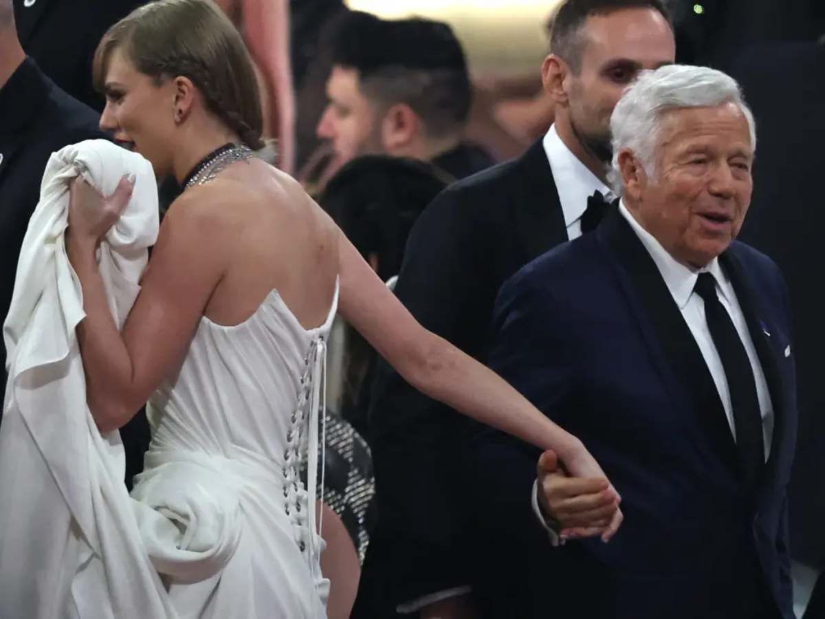 Taylor Swift and Robert Kraft