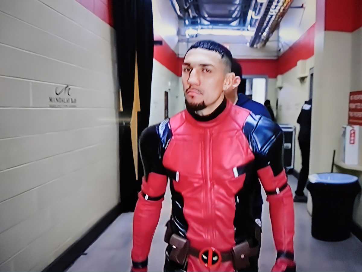 “Dude is so corny” – Teofimo Lopez BRUTALLY trolled for Deadpool outfit ahead of Jamaine Ortiz fight