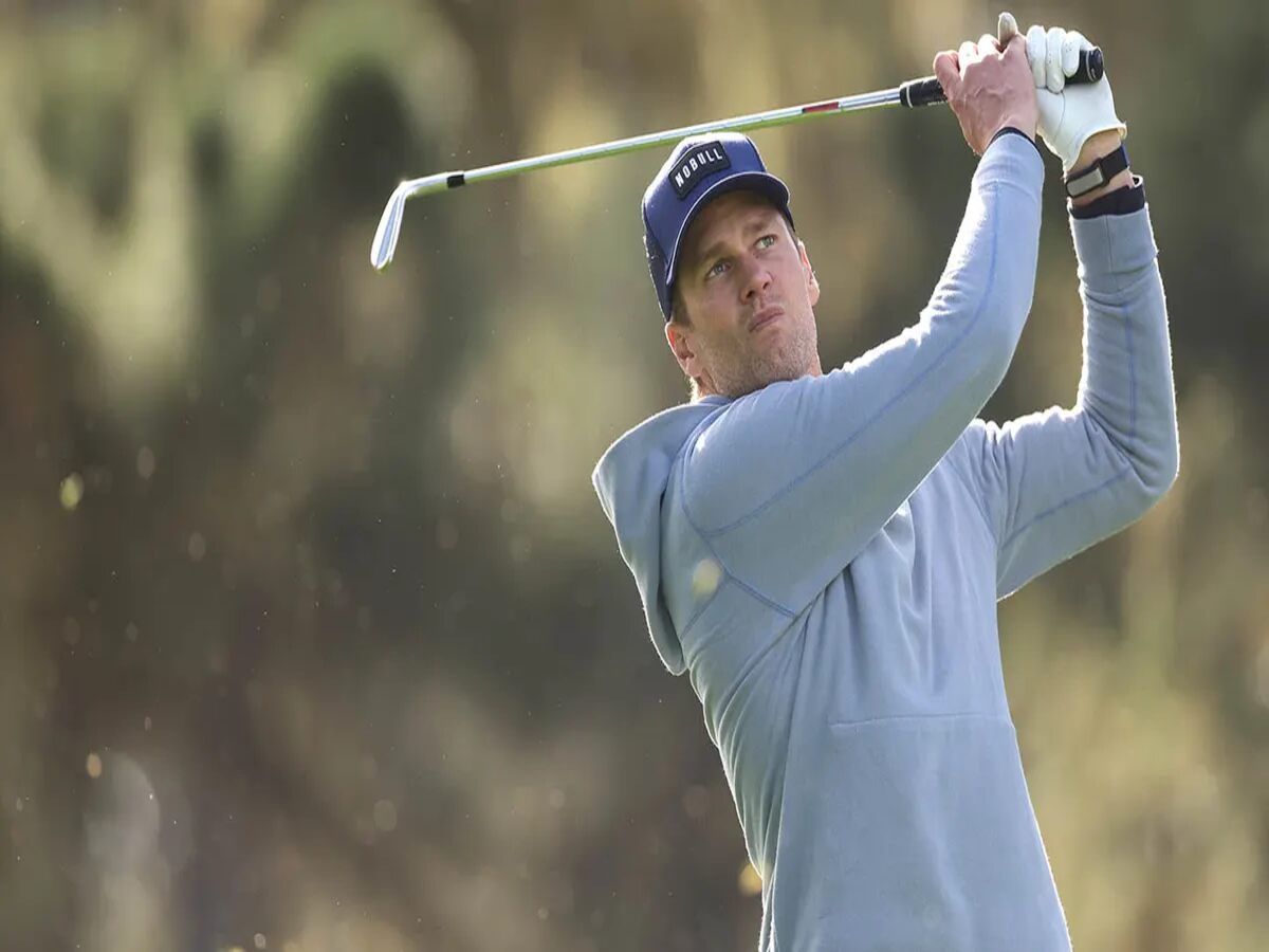 WATCH: Tom Brady’s UNCHARACTERISTIC tee shot at Pebble Beach Pro-Am highlights human side of sporting legends