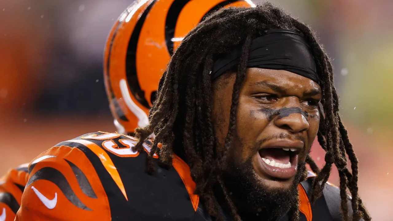 “F**k the Steelers!” Ex-Bengals star Vontaze Burfict claims he ‘deliberately’ played dirty against Pittsburgh because he ‘hated’ them