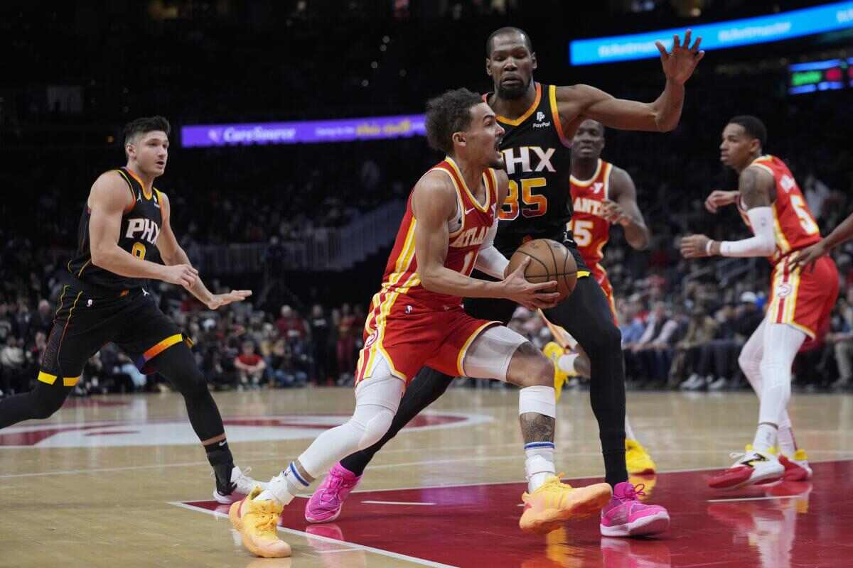 “Ripped him clean” – Trae Young’s SNATCH from Kevin Durant after All-Star snub makes fans go crazy