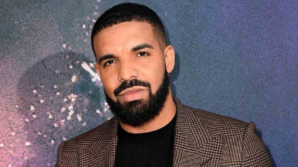 "Can't bet against the Swifties!" $250 million worth Drake places a massive $1.15 million bet on the Chiefs to win the Super Bowl over the 49ers