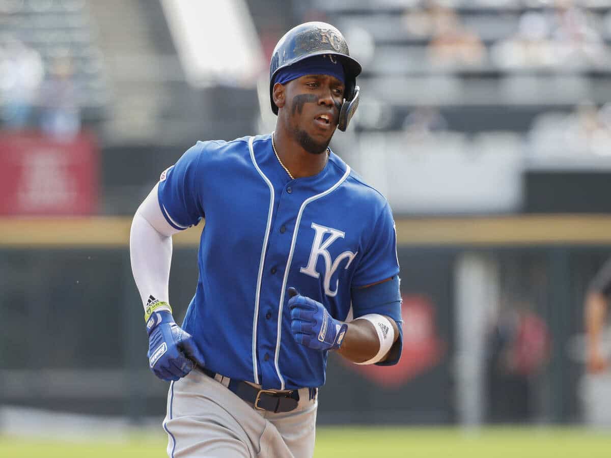 “Match made in heaven” – MLB fans CELEBRATE as Giants sign Jorge Soler to 3-year deal