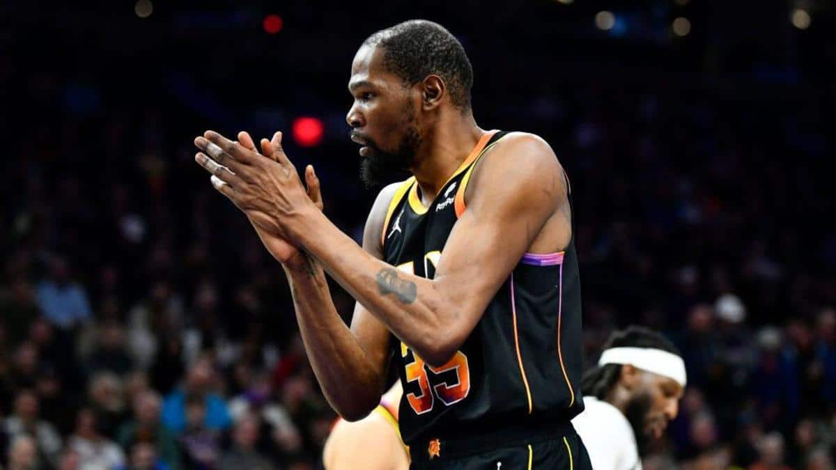 Kevin Durant for the Phoenix Suns (Via Arizona Sports) 