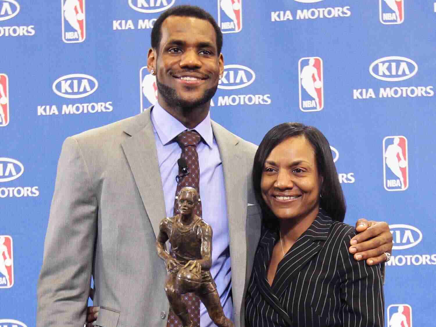 “My heaven sent angel!” LeBron James pens WHOLESOME message to his mother on 56th birthday