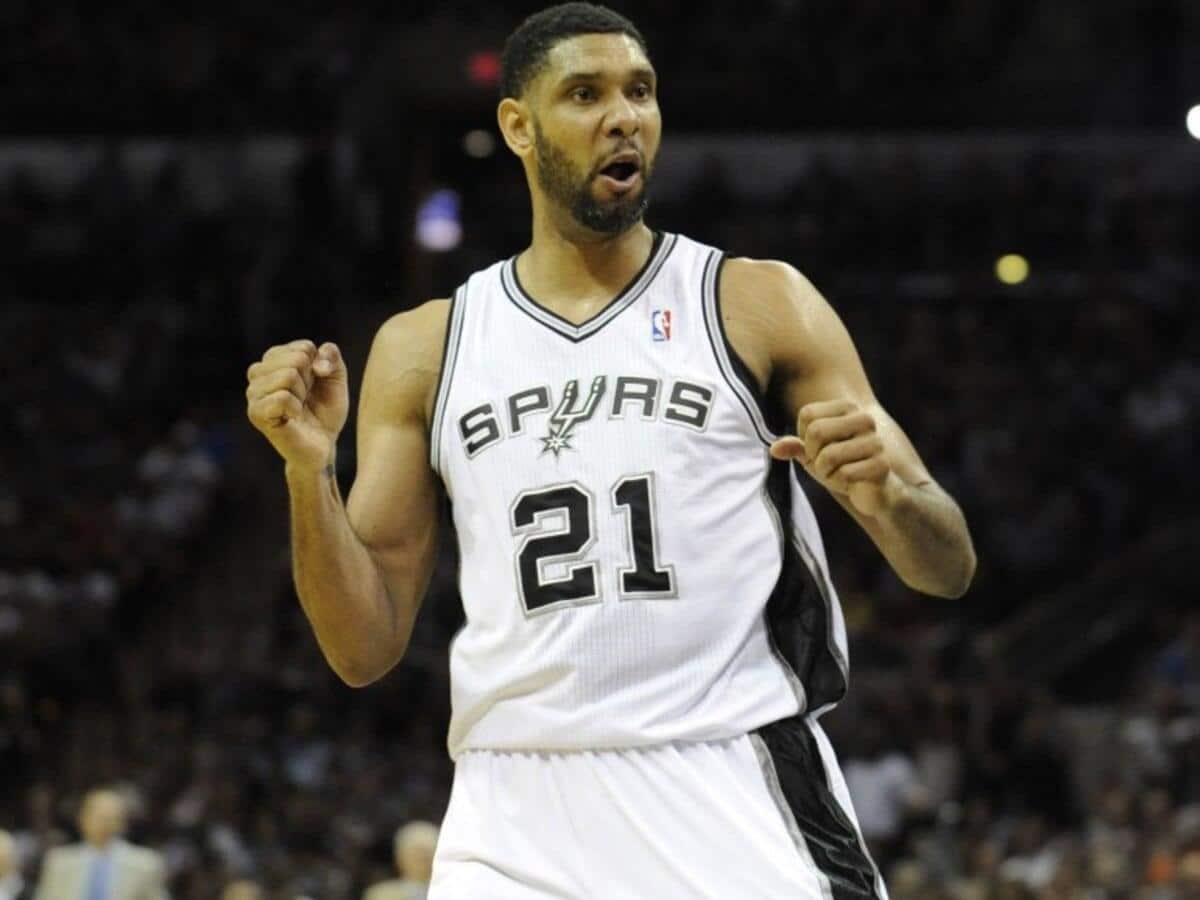 Tim Duncan for the San Antonio Spurs (Via Fadeaway World)