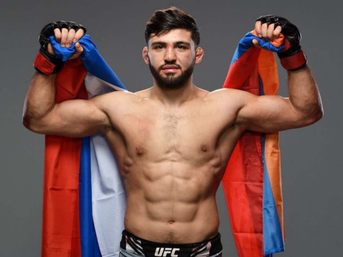 Arman Tsarukyan will fight Charles Oliveira