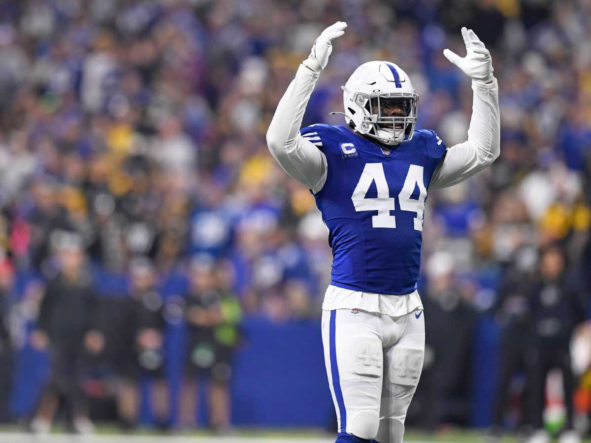 Colts sign LB Zaire Franklin to a massive $31.26 million contract extension a day after Chris Jones’ record-breaking deal