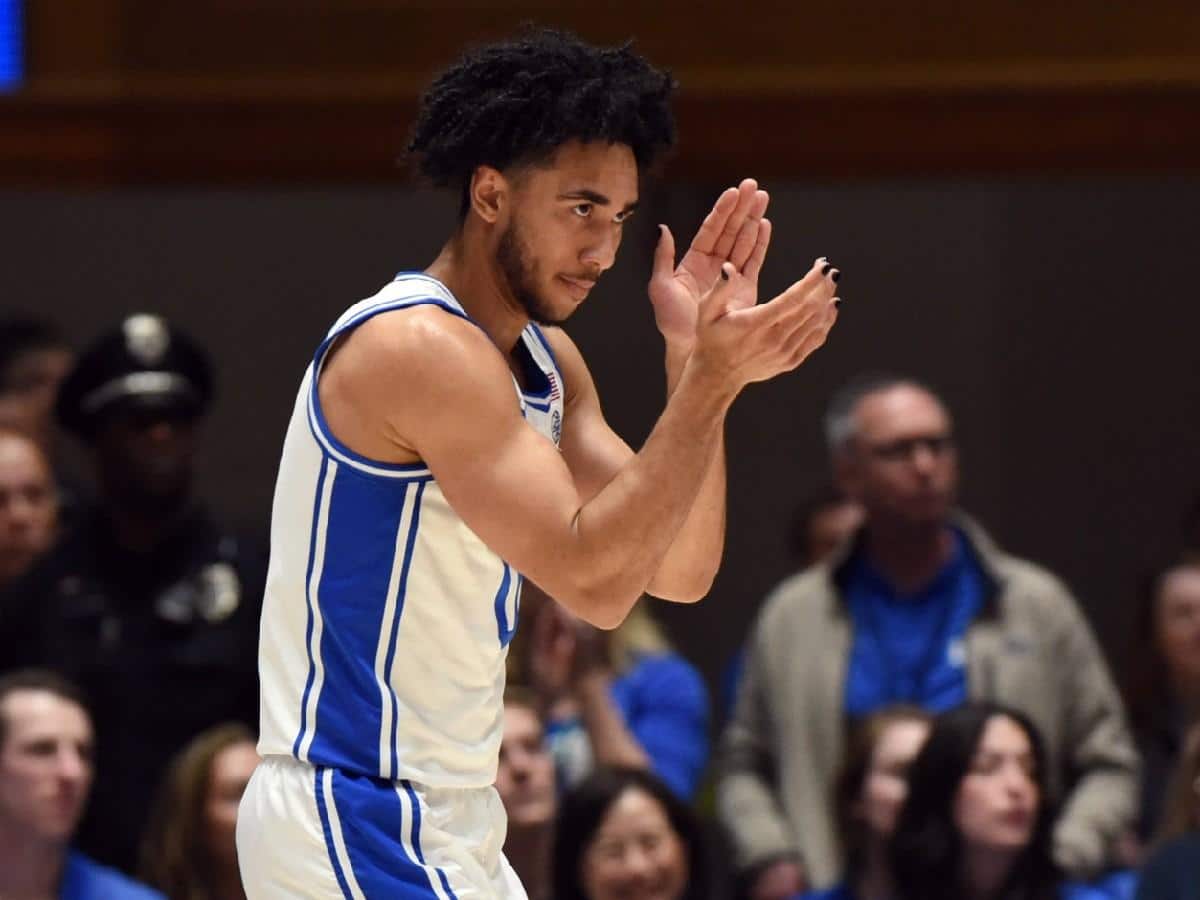 "Sorry if that offends any of you guys!" After Caleb Williams faced hefty backlash, Duke star Jared McCain publicly flaunts some blue and white nail polish