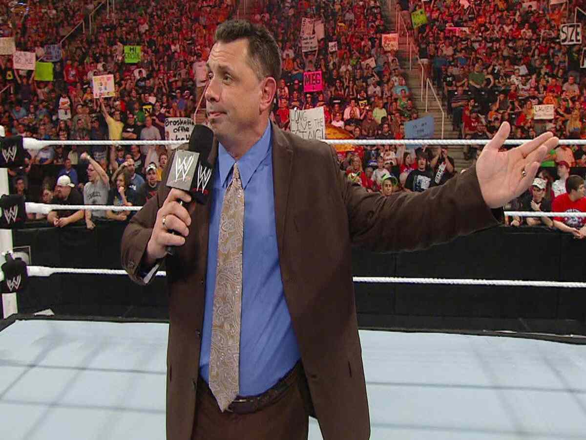Michael Cole