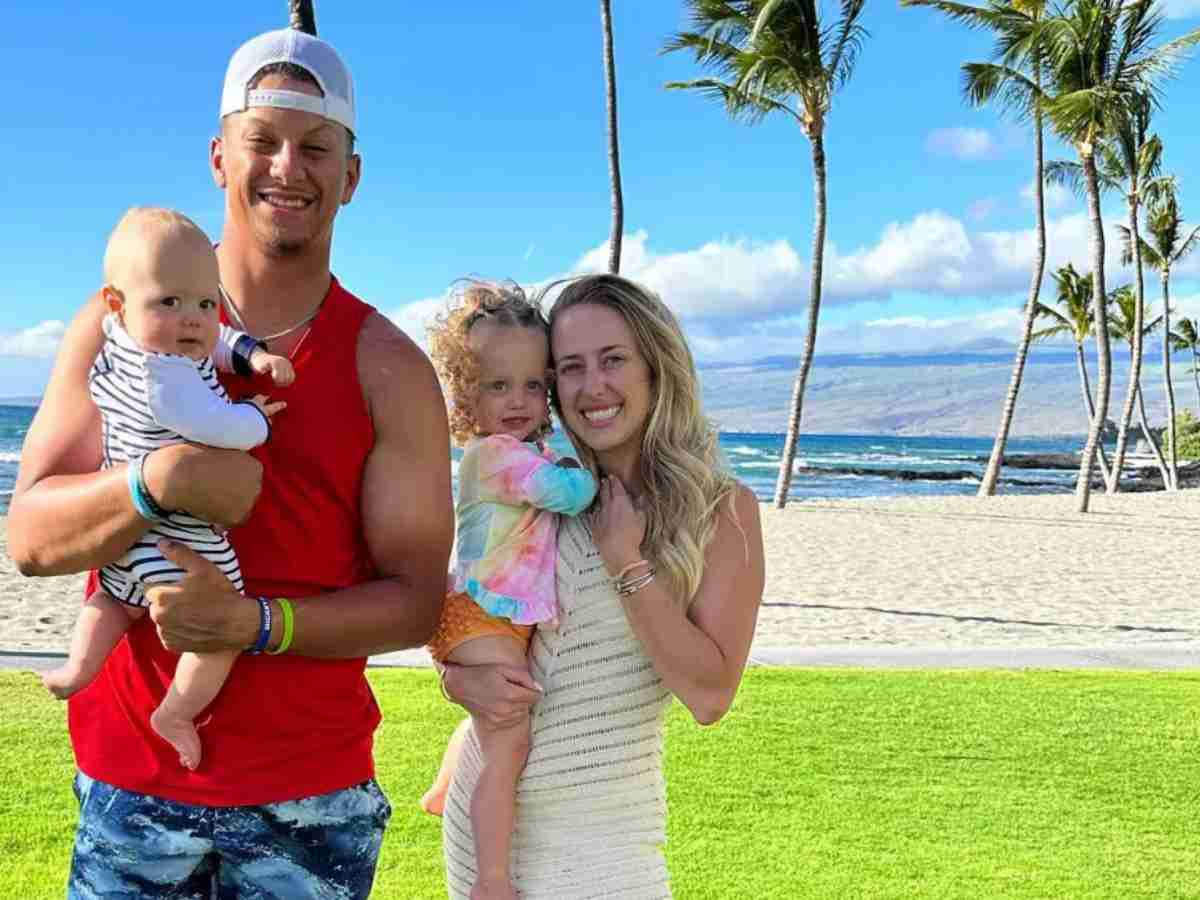 Patrick and Brittany Mahomes with kids in Mexico