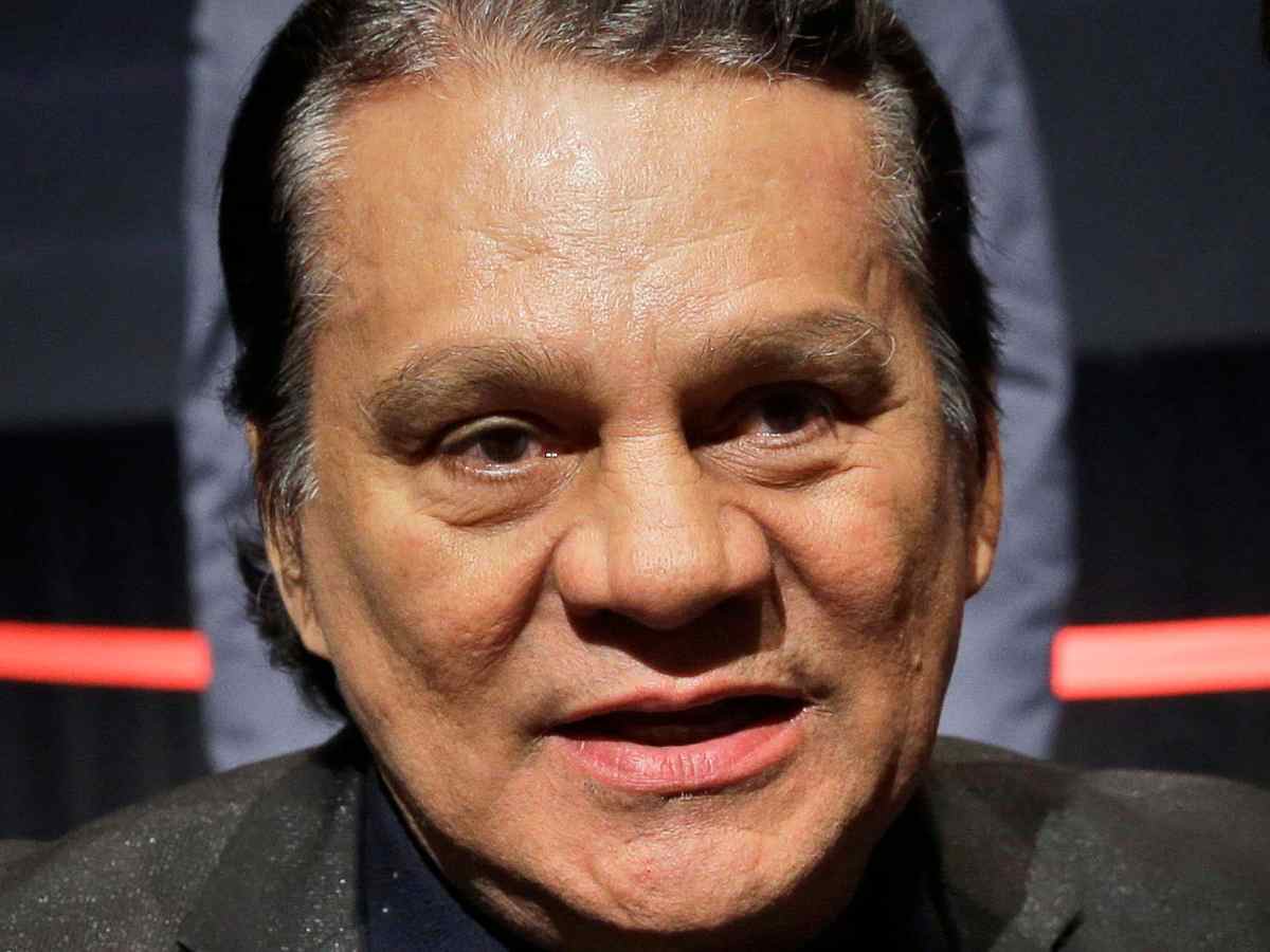 “Calm and stable” Boxing legend Roberto Duran’s wife shares an update while the 72-year-old is hospitalized