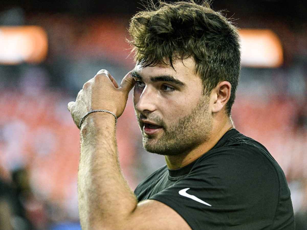 “They didn’t want Drake Maye to compete against his friend” – Commanders trading QB Sam Howell to Seahawks triggers WILD reactions on social media