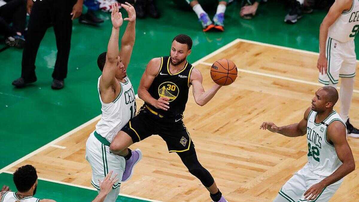 Stephen Curry against the Boston Celtics (Via Marca)