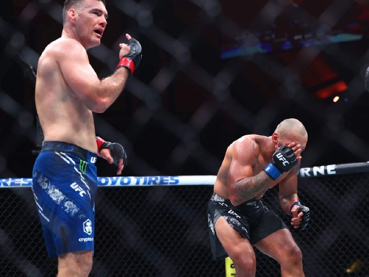 Chris Weidman vs. Bruno Silva resulted in eye injury for both fighters