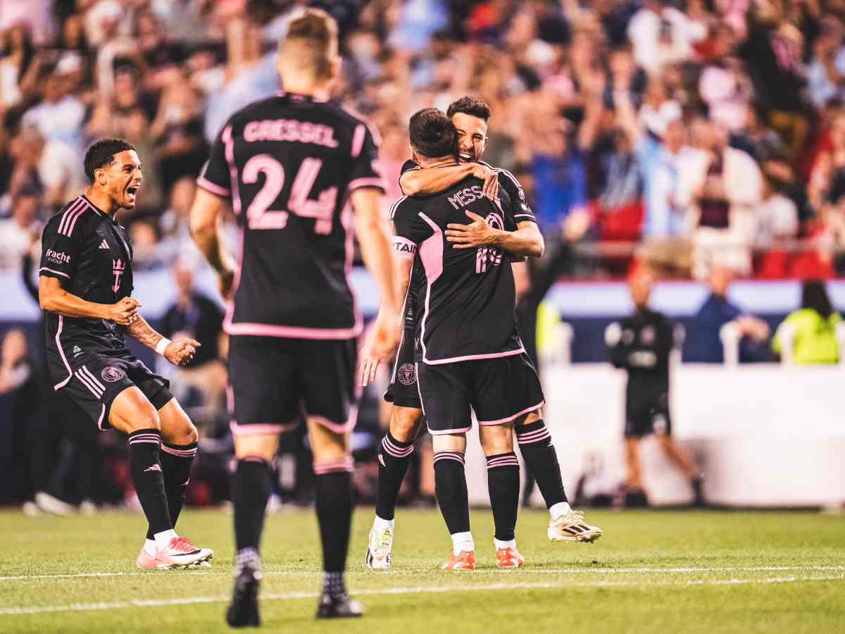 Leo Messi and Jordi Alba