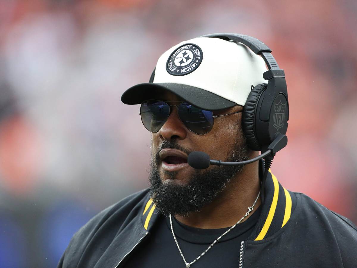 Steelers HC Mike Tomlin gives major update on Justin Fields and Russell Wilson ahead of the offseason