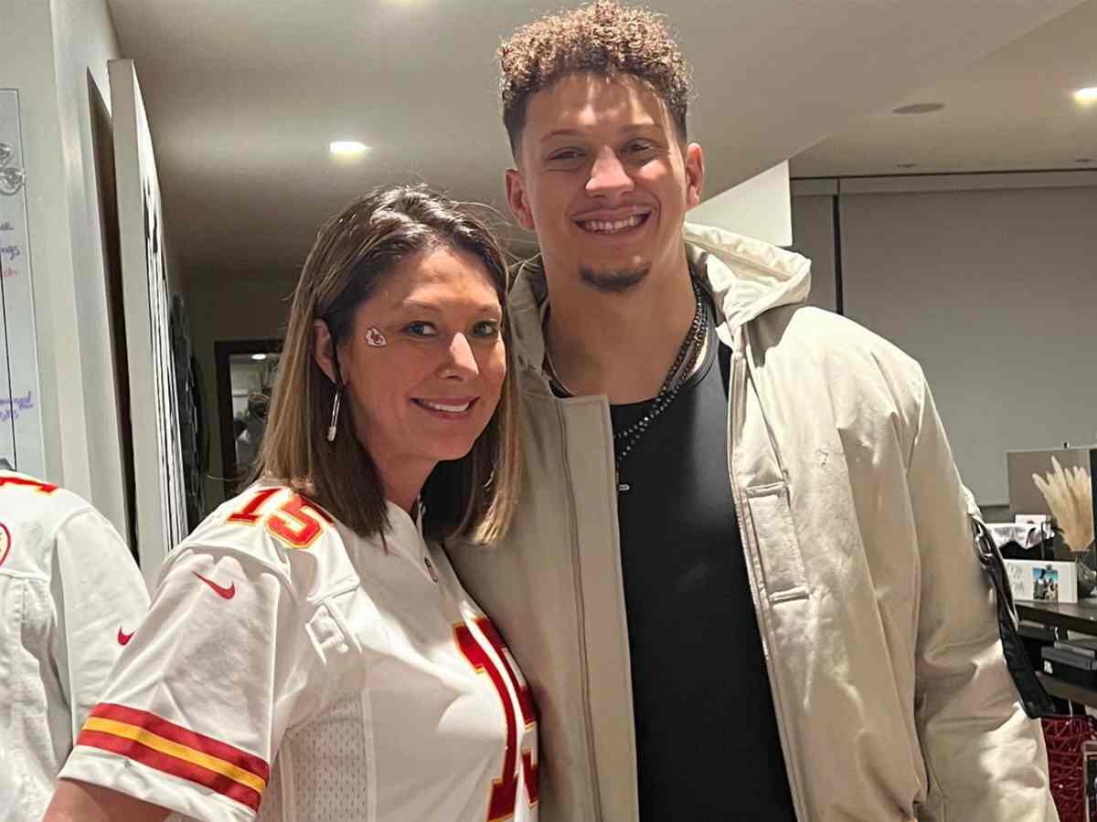 WATCH: Patrick Mahomes hands Logan Paul his Super Bowl rings with which he bizarrely knocks out someone on WWE Raw