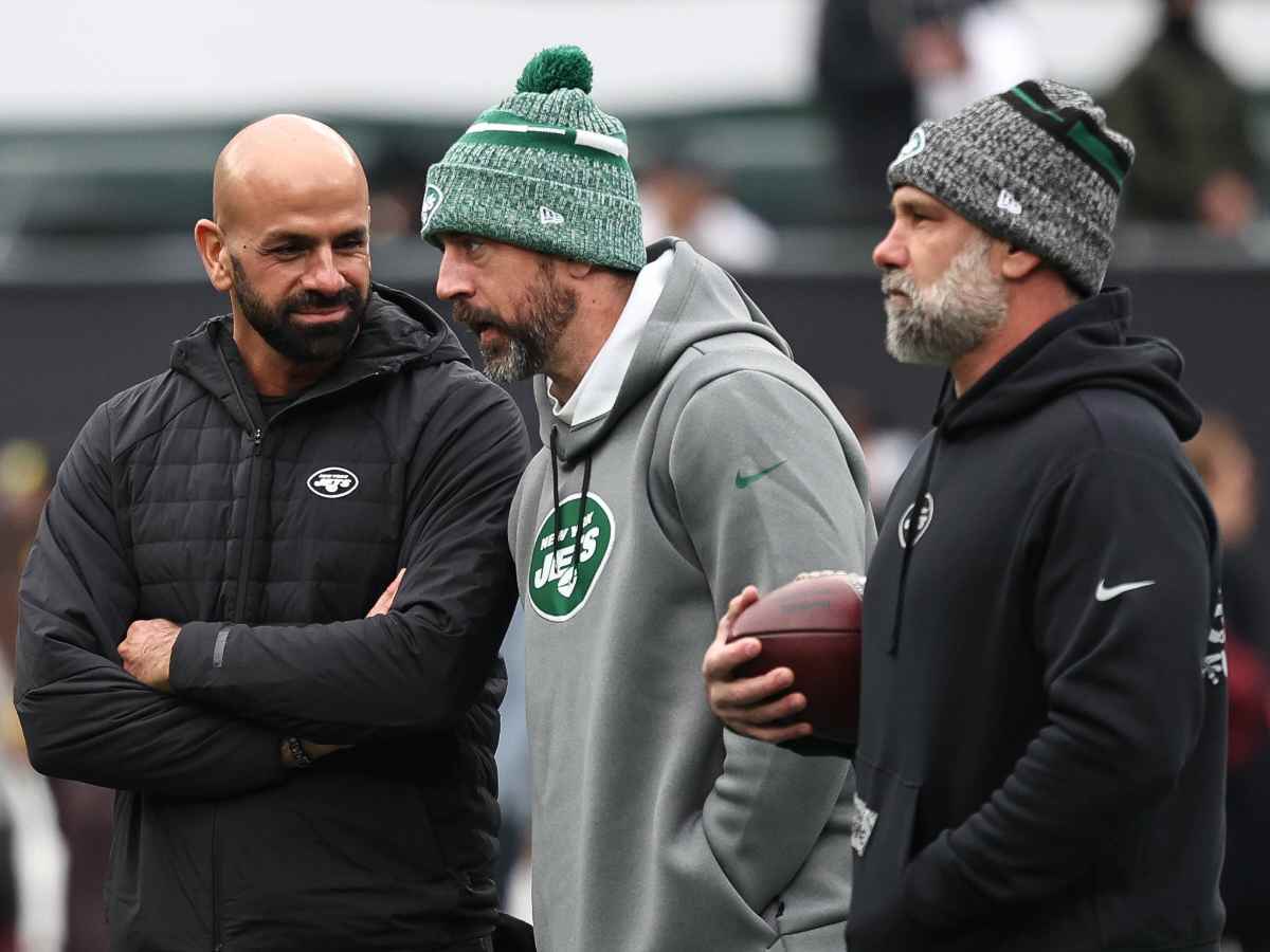 WATCH: Aaron Rodgers showing up on first day of Jets' voluntary workouts indicates he is very close to 100% fitness after setback from Achilles injury