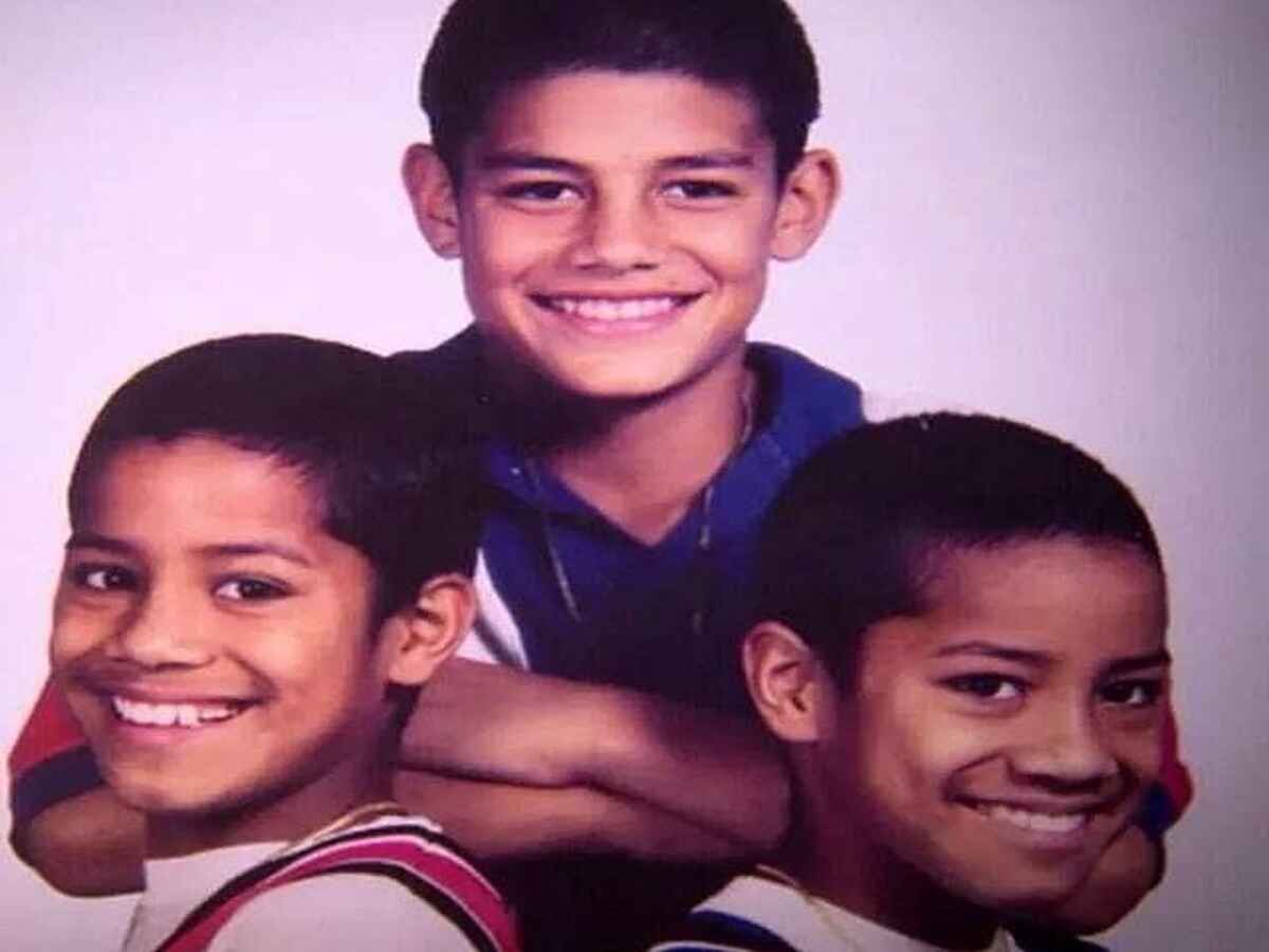 Roman Reigns, Jimmy and Jey Uso