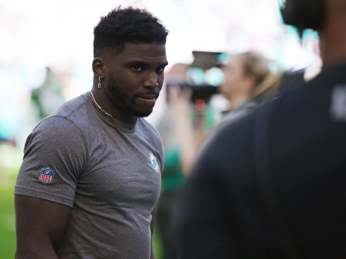 Raheem Mostert boldly claims he has the ‘fastest title’ on Dolphins roster, snubs Tyreek Hill