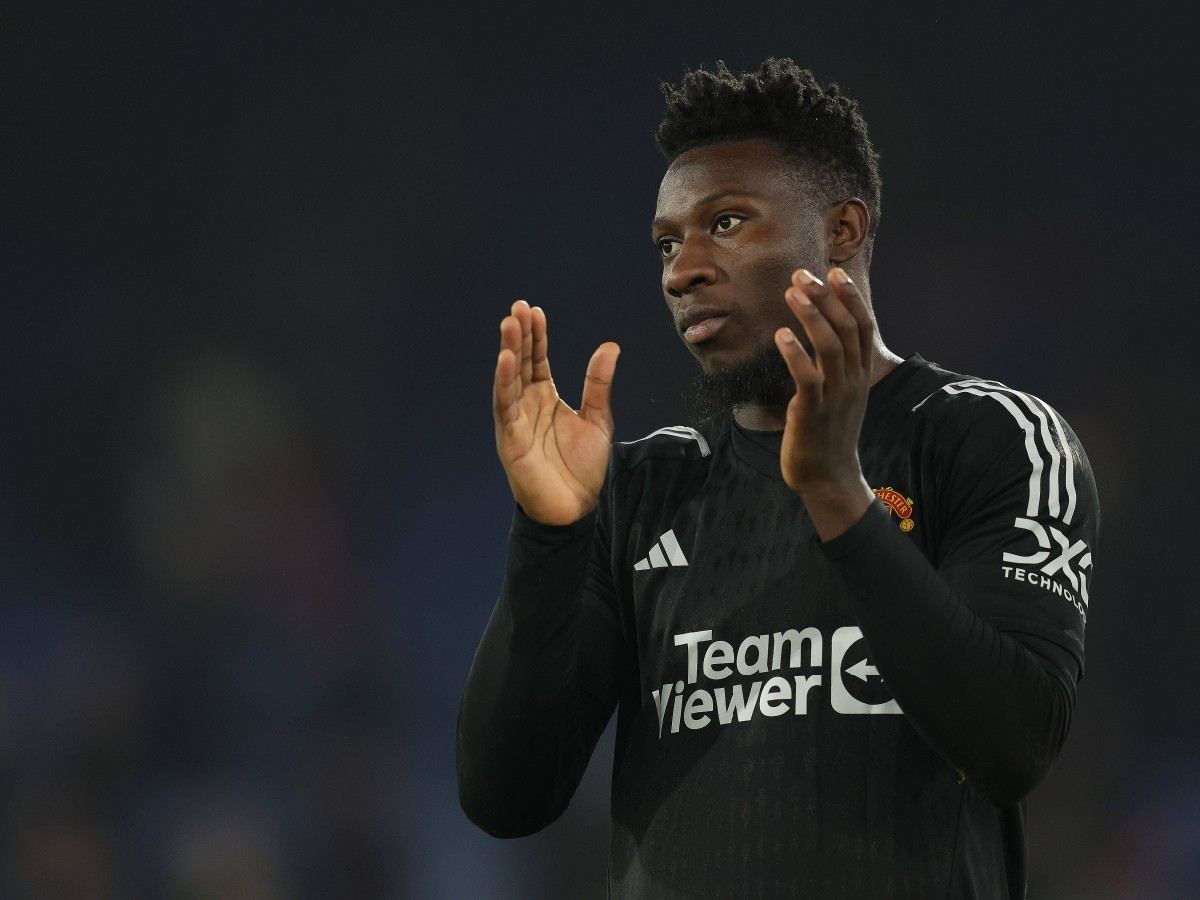 “Huge liability!” – Andre Onana faces fans’ WRATH for his horrendous outing against Crystal Palace which eventually led to Manchester United getting hammered once again