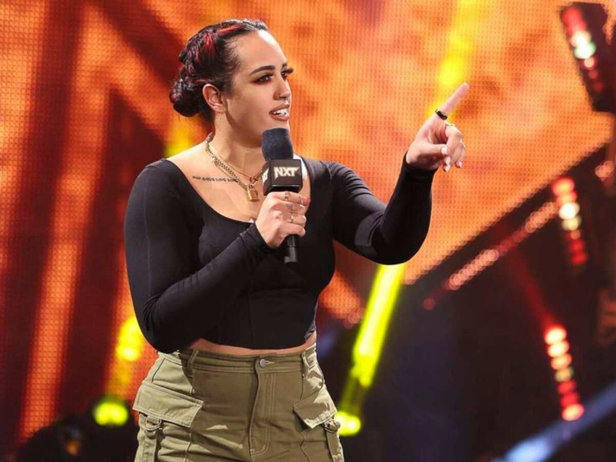 29-year-old WWE star reacts to getting attacked on his first night back after injury, makes a request to The Rock’s daughter Ava Raine