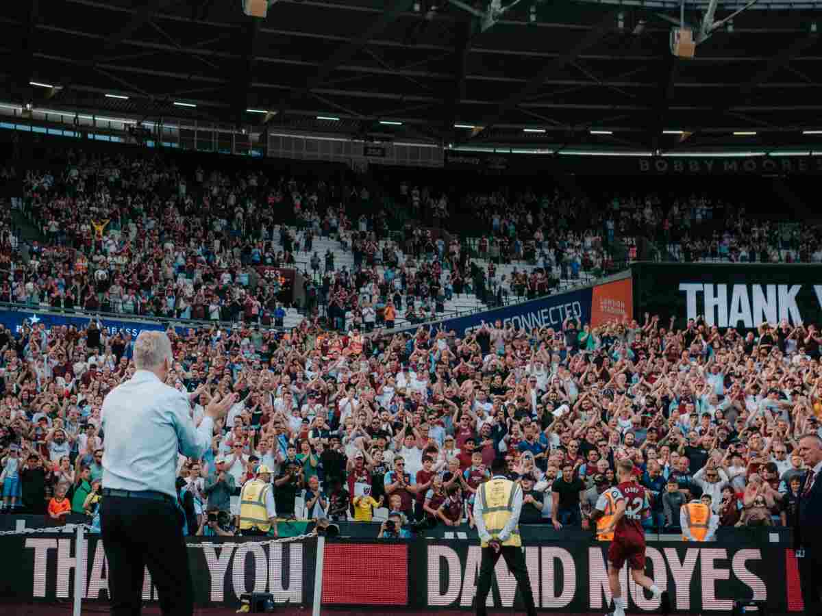 David Moyes in front of West Ham fans