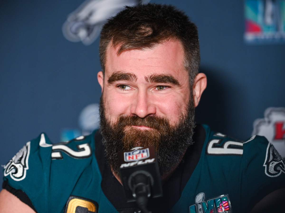 Jason Kelce shows up at Eagles facility ‘almost every day’ despite being retired