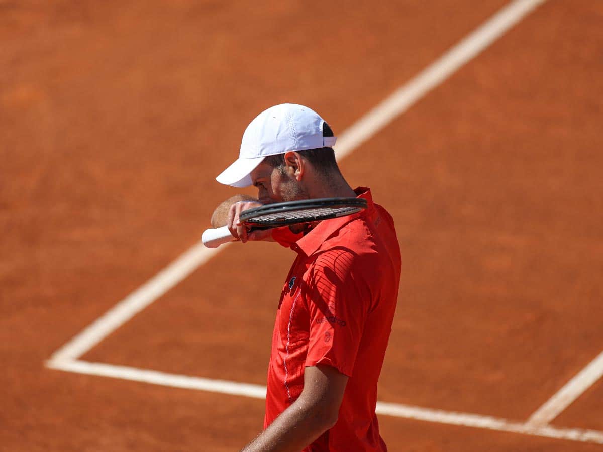 Update: Novak Djokovic visits emergency center in Belgrade for a head scan after bowing out of Rome Masters