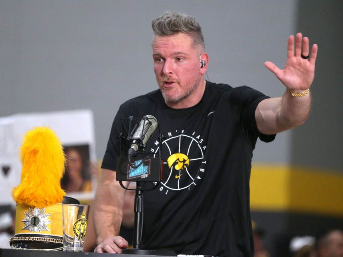 Ex-Colts star Pat McAfee, who has a net worth of $60 million, buys a 2002 Escalade for $21,000 on live TV
