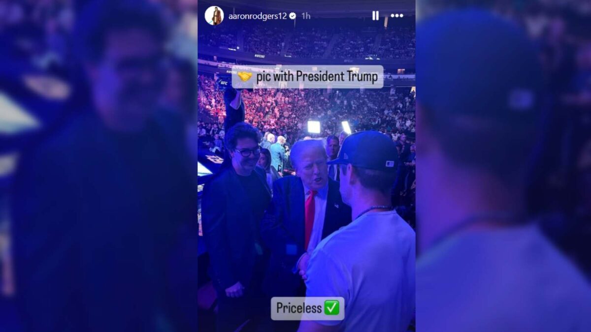 Aaron Rodgers shook hands with Donald Trump at UFC Fight