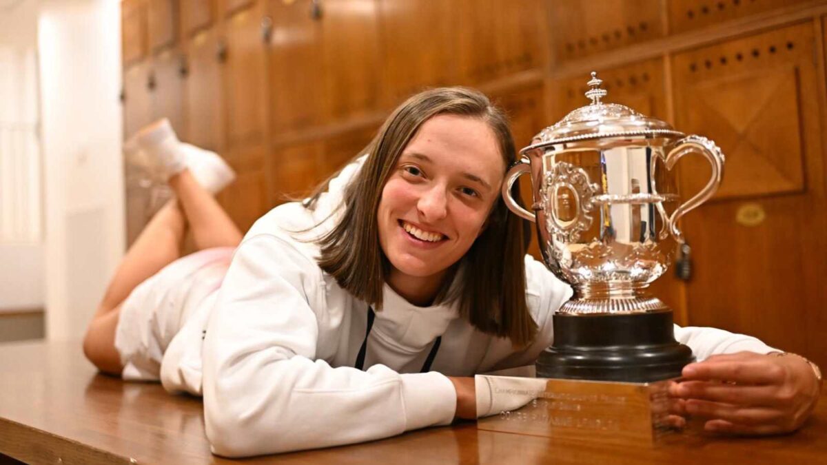 Iga Swiatek has a heartfelt message for Carlos Alcaraz after his 3rd Grand Slam title win at Roland Garros 1 Iga Swiatek 12
