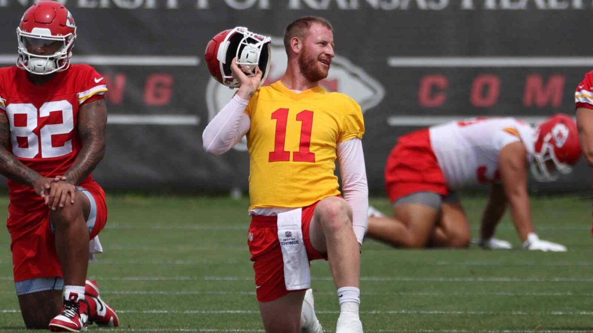  Kansas City Chiefs quarterback Carson Wentz (11) during OTA™s on May 30, 2024 at the Chiefs practice facility in Kansas City, MO. 