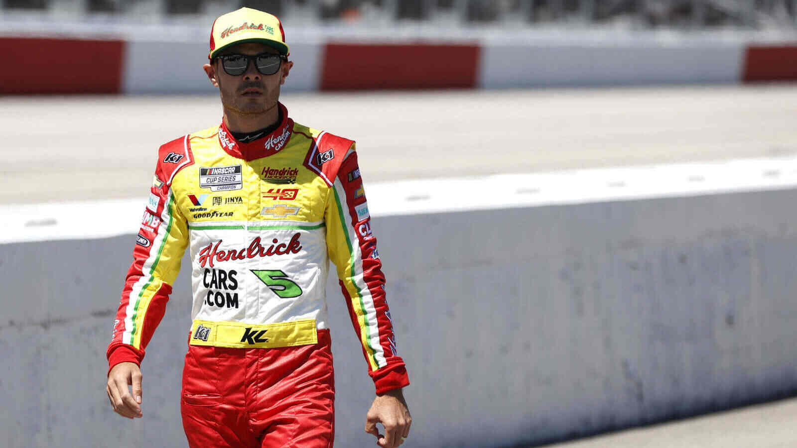 Kyle Larson hints at a “beneficial” NASCAR playoff format change for the 2025 season