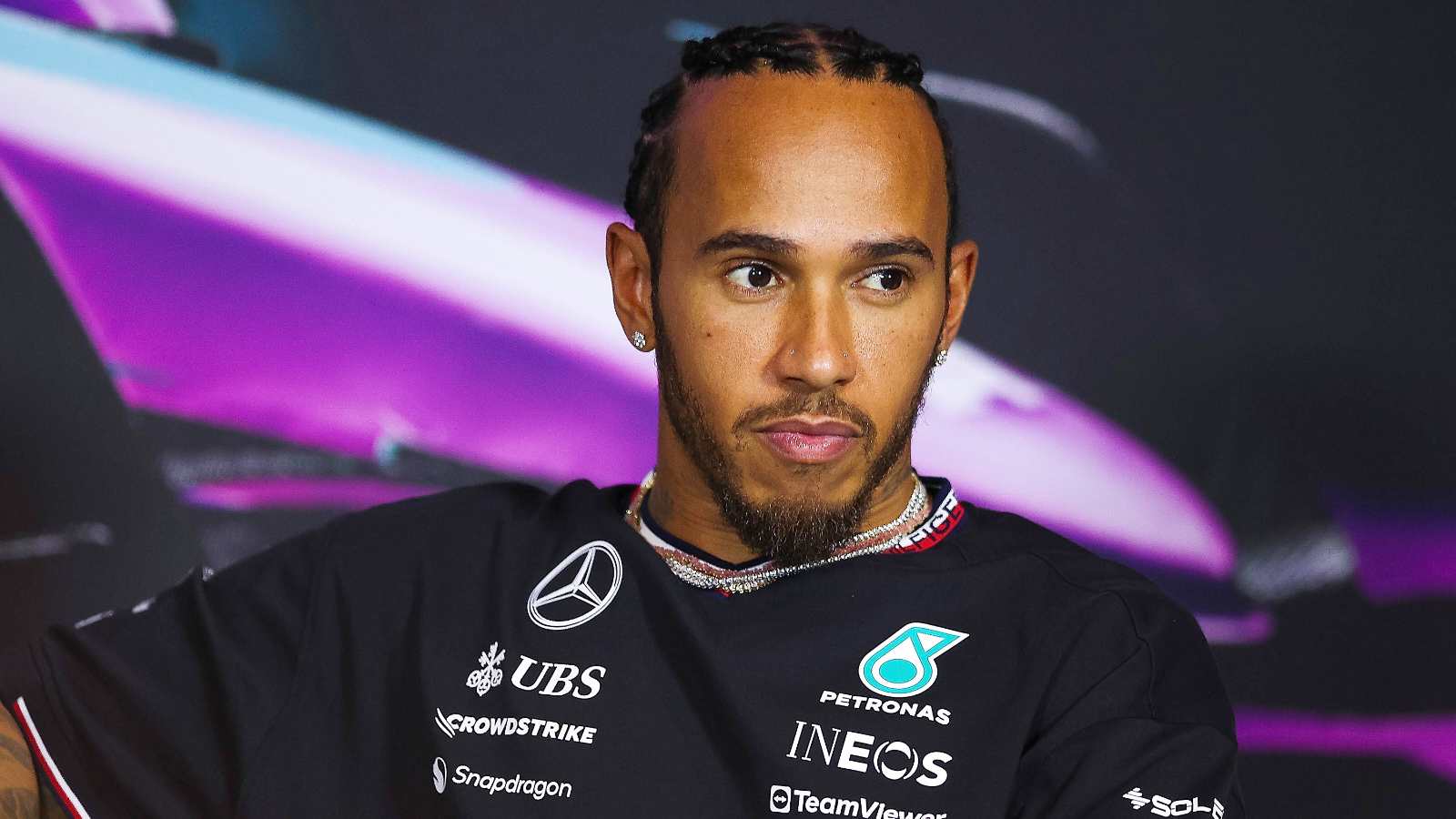 Lewis Hamilton afirma que el podio del GP de España debe tomarse con "una pizca de sal"