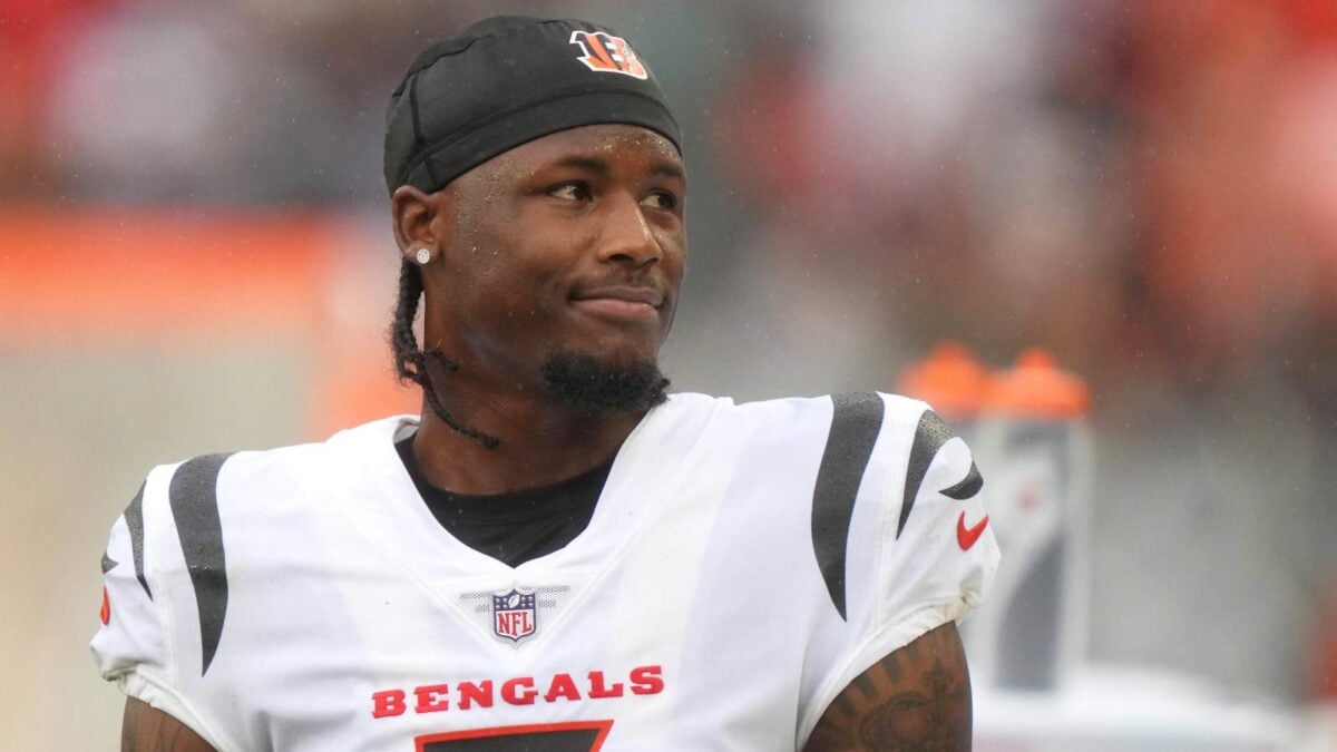 "He deserves better" - Bengals' Tee Higgins signing his franchise tag after weeks of holdout sparks WILD reactions on social media
